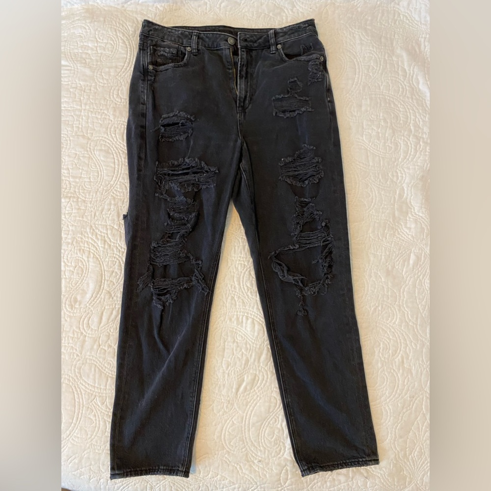 Ripped black jeans